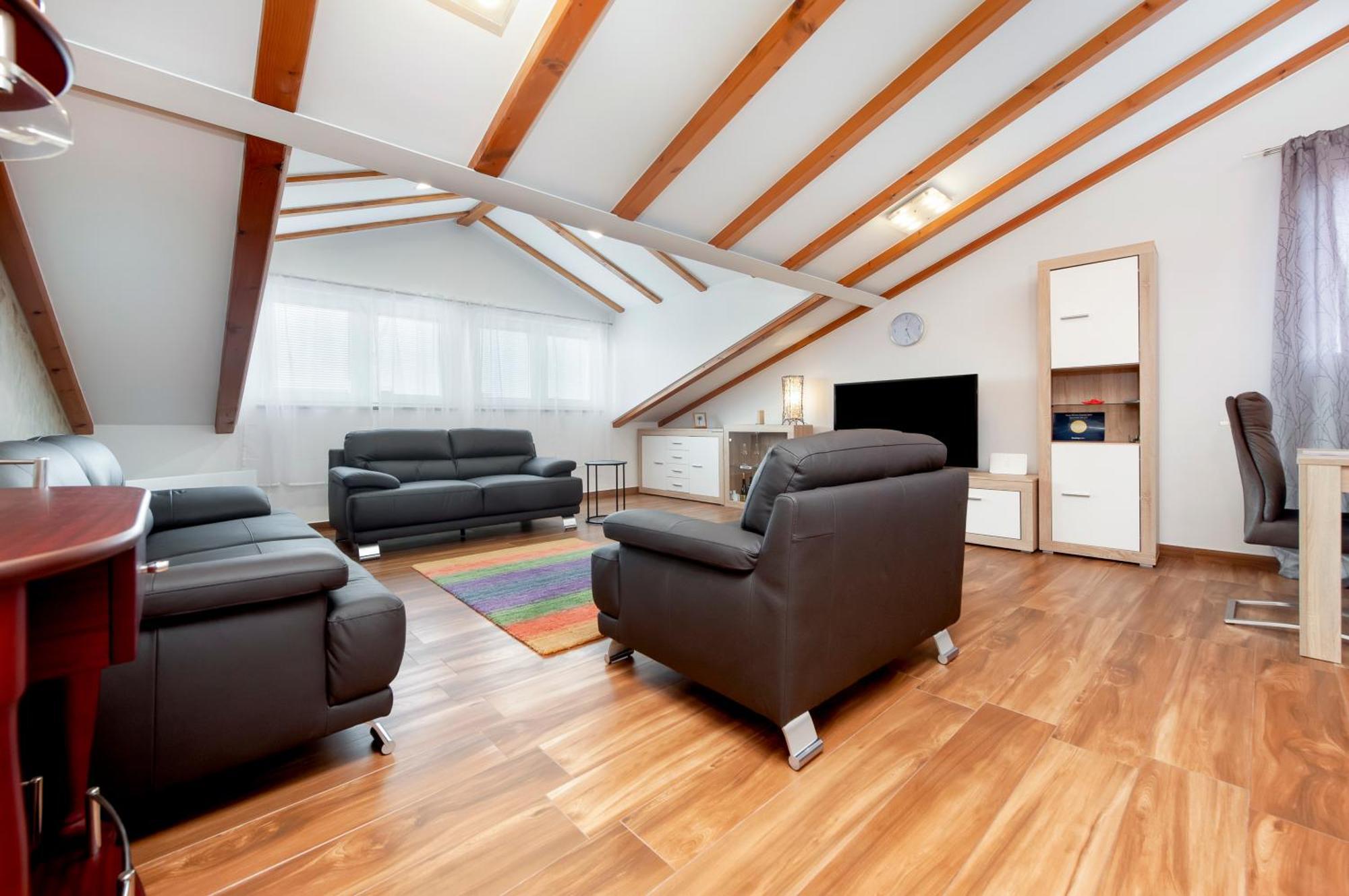 Apartment The Loft Ровінь Екстер'єр фото