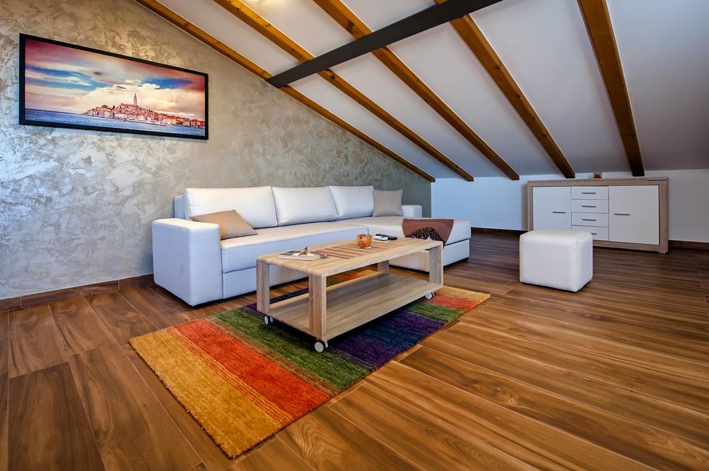 Apartment The Loft Ровінь Екстер'єр фото