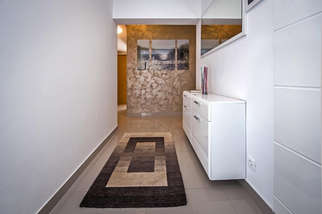 Apartment The Loft Ровінь Екстер'єр фото